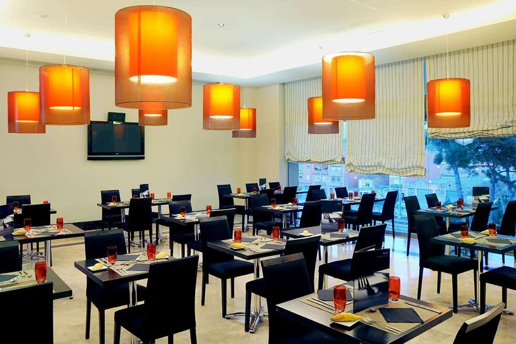Sercotel Ciutat De Montcada Ресторан фото